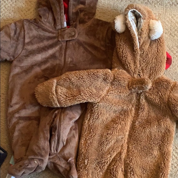 Newborn Sleepers and 2 Snow Suits. - Picture 4 of 4